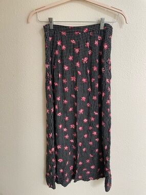 Vintage Black Floral Grid Midi Skirt with red Accents